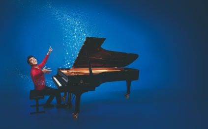 عازف البيانو العالمي "لانغ لانغ" يقدم موسيقى "ديزني" على مسرح إثراء 7 ديسمبر