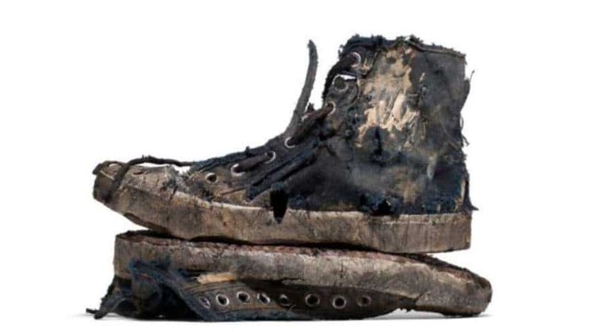 أحذية  "بالينسياجا" الرثة تثير السخرية على مواقع التواصل